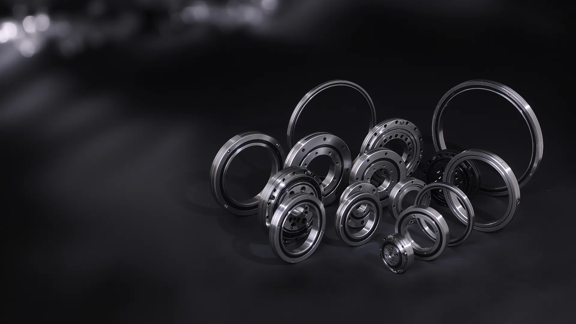 Crossed Roller Bearings - P4, P2 Accuracy